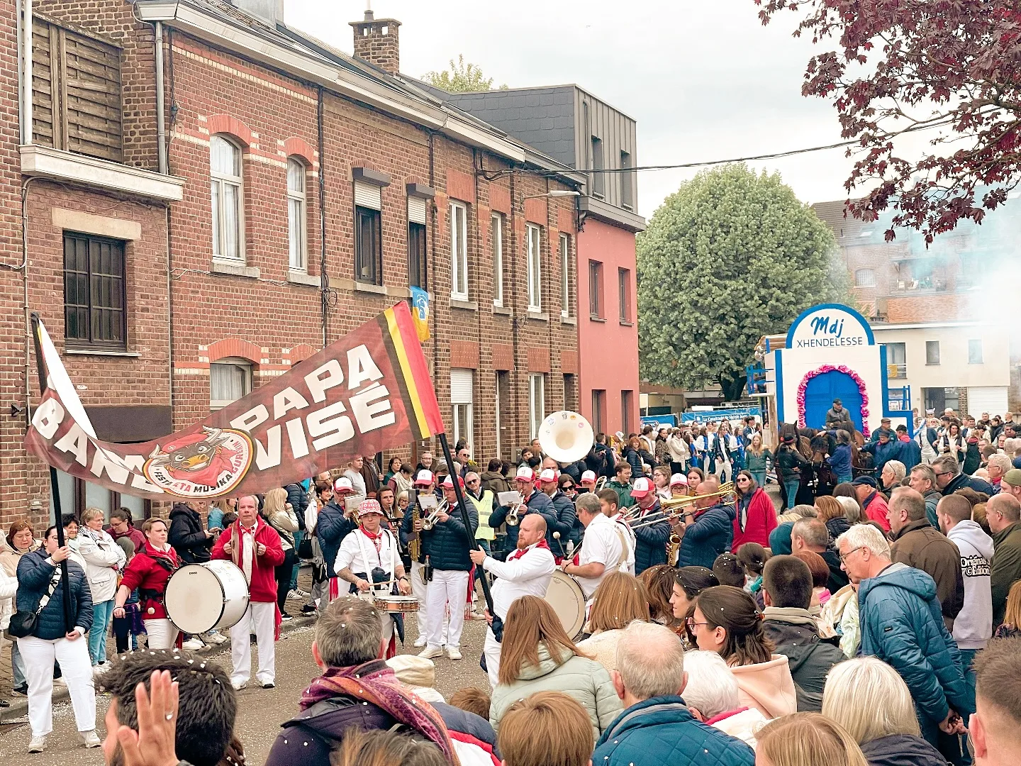 #Folklore #musique à la cavalcade de #herve #carnaval #cavalcade